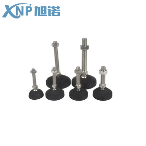 如何將鋁型材工業圍欄固定在地面？使用到哪些配件？