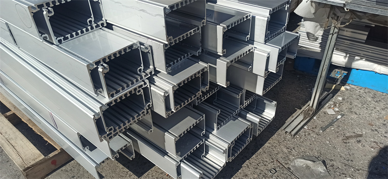 無(wú)人機(jī)鋁型材擠壓開(kāi)模定制