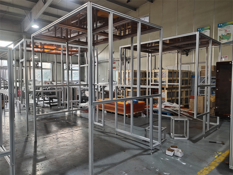 鋁型材機器設(shè)備外罩